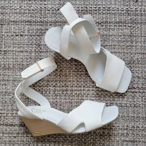 Franco Sarto Samina Cream Leather Wedge Sandals 8.5M Neutral Heels